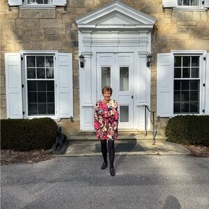 Meet your Posher, Debbie